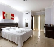 Bedroom 3 Augustus Hotel