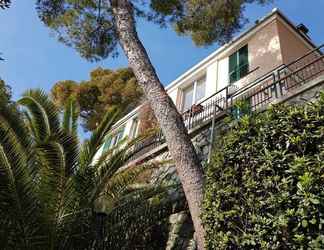 Exterior 2 Lovely Apartment on the Ligurian Sea