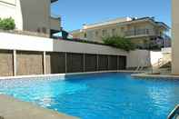 Swimming Pool Apartamentos Almazor-6