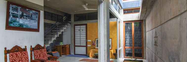 Lobby Serenity House - A Wandertrails Stay