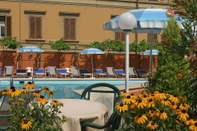 Kolam Renang Grand Hotel Plaza e Locanda Maggiore