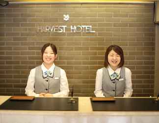 Lobby 2 Harvest Hotel