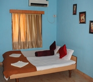 Kamar Tidur 7 Nisarg Resort