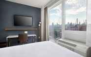 Bedroom 4 TownePlace Suites by Marriott New York Long Island City/Manhattan View