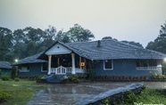 Exterior 3 Bungalow 1934 - A Wandertrails Showcase