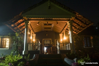 Luar Bangunan 4 Bungalow 1934 - A Wandertrails Showcase