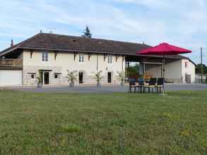 Exterior 4 Gîtes Domaine de la Rochère