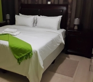 Kamar Tidur 7 Airport Junction Guest Inn