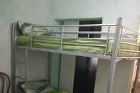 Kamar Tidur Queens Lodge And Backpackers DEN