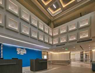 Lobi 2 Holiday Inn Express Beijing Badaling, an IHG Hotel