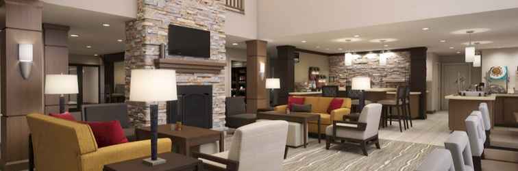 Lobi Staybridge Suites Lafayette, an IHG Hotel