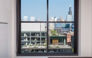 Nearby View and Attractions 3 Hyatt House Chicago West Loop