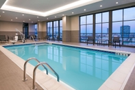 Swimming Pool Hyatt House Chicago West Loop