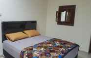 Kamar Tidur 2 Family Home Ratmono JIH