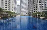 Swimming Pool 6 1BR Midtown Signature Apartment with Sofa Bed