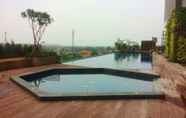 Swimming Pool 7 Exclusive Studio Apartment Springwood Residence