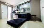 Ruang untuk Umum 6 Modern and Comfort 2BR Bassura City Apartment