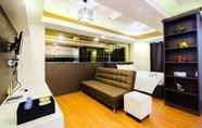 ล็อบบี้ 3 Spacious Studio Room at Green Pramuka Apartment