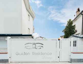 ภายนอกอาคาร 2 Golden Residence