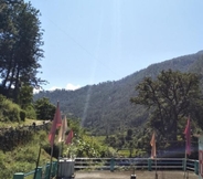 Nearby View and Attractions 7 The Devdwar Yoga Resort