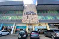 Luar Bangunan Hotel F Sur Inn