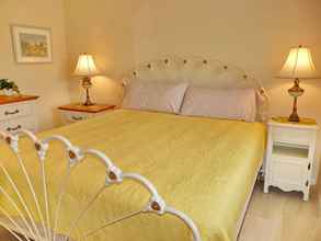 Kamar Tidur 4 848 Buttonwood Court