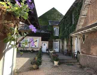 ภายนอกอาคาร 2 Hotel Restaurant Perreau Parc Du Morvan