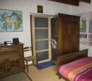 Bedroom 4 Chambre d'Hôtes Ancien Presbytère