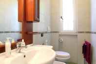 In-room Bathroom Villetta Siculella