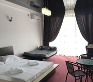 Kamar Tidur 3 Hotel Sweet