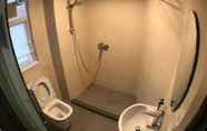 Toilet Kamar 6 The House Baguio