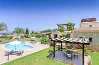 Swimming Pool Villa Yialos