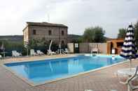 Swimming Pool Casa Vecchia Agriturismo