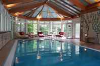 Swimming Pool Villa Schwarzwald