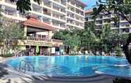 Swimming Pool 6 Sea View 2 bed Condo Pattaya