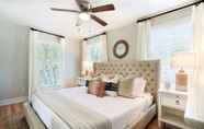 Bedroom 5 Gallery Stays - Spartina