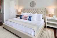 Bedroom Gallery Stays - Spartina