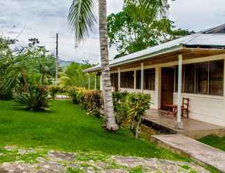 Exterior 2 Bungalows HyE