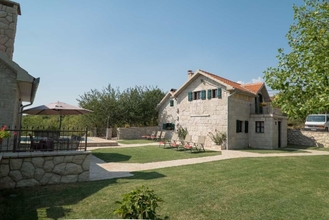 Exterior 4 Villa Andric