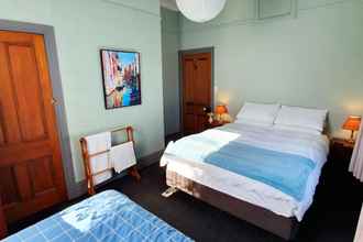 Bedroom 4 Rewa House ~ city home, 3 bedrooms, walk to CBD