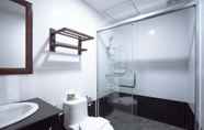 Toilet Kamar 5 PM Hotel