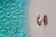 Kolam Renang By The Shade