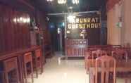 ร้านอาหาร 5 Arunrat GuestHouse - Hostel