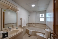 In-room Bathroom J5 Four Bedroom Villa in Mirdif