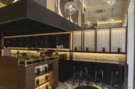 Bar, Cafe and Lounge Residence 26