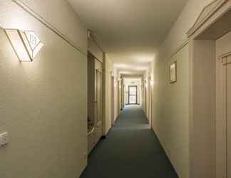 Lobi 2 Hotel am Schlosspark &  Gasthof Neuwirt