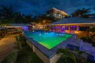 Swimming Pool Rawis Resort Hotel