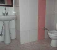 In-room Bathroom 4 Adb Rooms Mussoorie Residency
