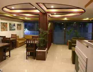 Lobby 2 Hotel Samrajya