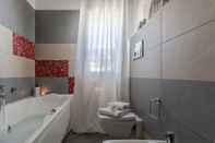 Toilet Kamar Comfort House 14